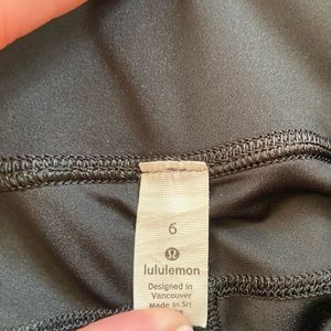 BRAND new LULU LEMON biker shorts